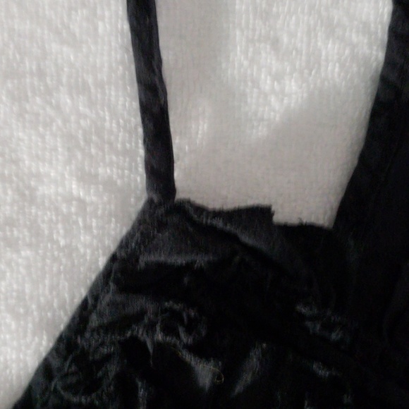 Black shirt - Picture 6 of 7